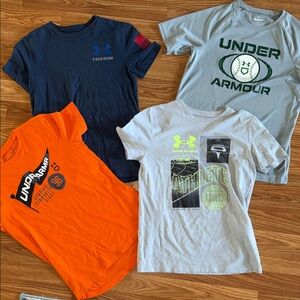 (4) Under Armour Kids Short Sleeve Tees size Medium